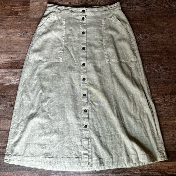 Universal Thread Dresses & Skirts - Universal Thread Button-Front A-Line Skirt - Sage